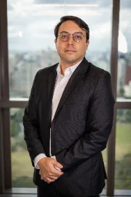 Gustavo Sung